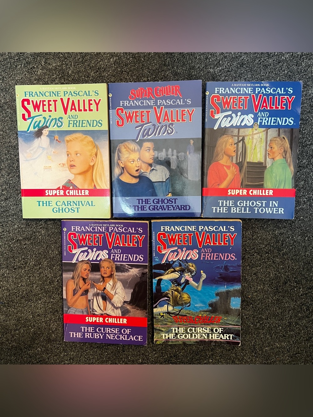 Francine Pascal's Sweet Valley Twins & Friends Super Chiller 5 Books